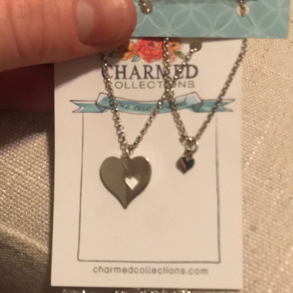 Mother/daughter heart necklace ♥️